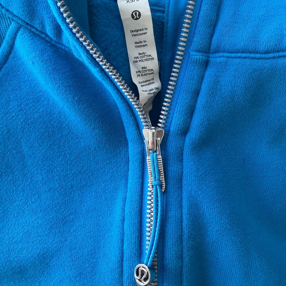 lululemon athletica Blue Half-Zip Cropped Sweatshirt - Picture 3 of 6